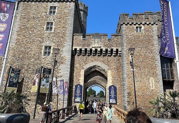 Darker History of Cardiff Tour